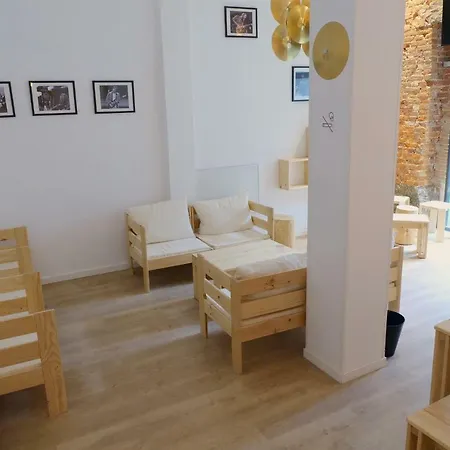 Guitar Hostel Bilbao