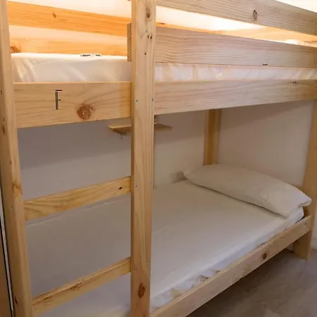 Guitar Hostal Bilbao