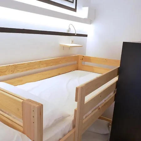 Guitar Hostal Bilbao